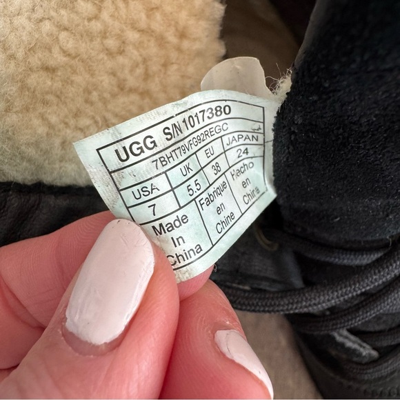 UGG Australia AZARIA Stout LEATHER SHEEPSKIN WATERPROOF DUCK BOOTS - Picture 8 of 12